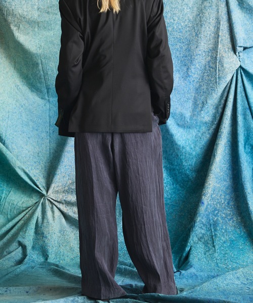 MAISON SPECIAL(メゾンスペシャル)の「《UNISEX》Drape Fibrillated Twill One-tuck Prime-Wide Slacks/ドレープフィブリルツイルワンタックプライムワイドスラックス【MAISON SPECIAL/メゾンスペシャル】■セットアップ対応■(スラックス・メンズ・ブラック/ネイビー・2/1/0)」の9枚目の写真