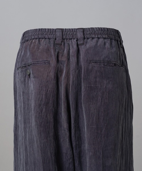 MAISON SPECIAL(メゾンスペシャル)の「《UNISEX》Drape Fibrillated Twill One-tuck Prime-Wide Slacks/ドレープフィブリルツイルワンタックプライムワイドスラックス【MAISON SPECIAL/メゾンスペシャル】■セットアップ対応■(スラックス・メンズ・ブラック/ネイビー・2/1/0)」の19枚目の写真