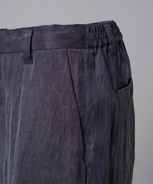 MAISON SPECIAL(メゾンスペシャル)の「《UNISEX》Drape Fibrillated Twill One-tuck Prime-Wide Slacks/ドレープフィブリルツイルワンタックプライムワイドスラックス【MAISON SPECIAL/メゾンスペシャル】■セットアップ対応■(スラックス・メンズ・ブラック/ネイビー・2/1/0)」の18枚目の写真