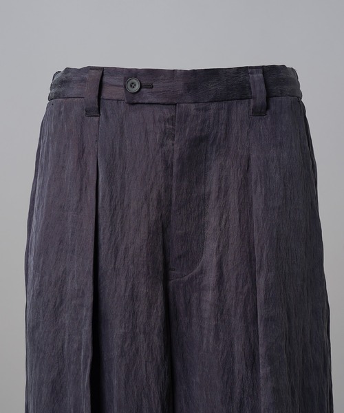 MAISON SPECIAL(メゾンスペシャル)の「《UNISEX》Drape Fibrillated Twill One-tuck Prime-Wide Slacks/ドレープフィブリルツイルワンタックプライムワイドスラックス【MAISON SPECIAL/メゾンスペシャル】■セットアップ対応■(スラックス・メンズ・ブラック/ネイビー・2/1/0)」の17枚目の写真