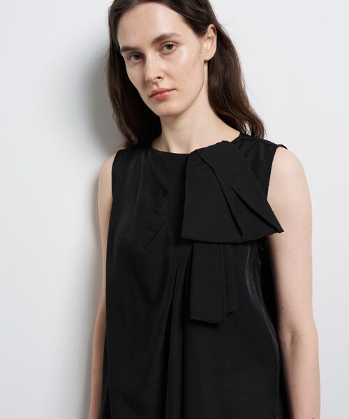 LANVIN en Bleu(ランバンオンブルー)の「シアータンブラータックリボンブラウス(シャツ/ブラウス・レディース・ブラック/ライトベージュ・38)」の18枚目の写真