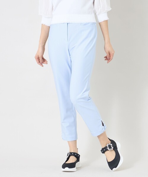 TO BE CHIC(トゥー ビー シック)の「サイドスリット リボンモチーフ パンツ(その他パンツ・レディース・ブラック/ブルー系その他2/ピンク系その他2・40/42)」の2枚目の写真