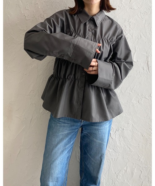 She's Closet(シーズクローゼット)の「長袖 シャーリング ビスチェ デザイン シャツ ブラウス(シャツ/ブラウス・レディース・チャコールグレー/ブルー/ホワイト・FREE)」の8枚目の写真