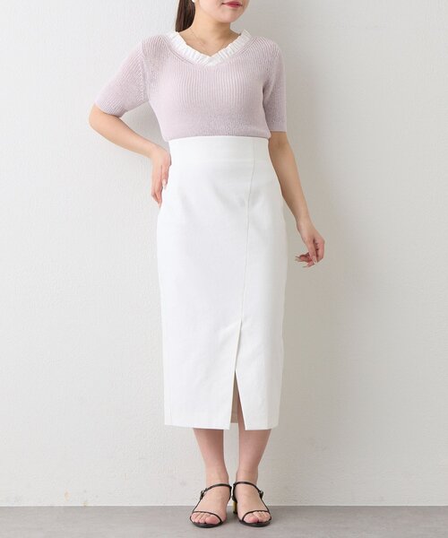 La boutique BonBon（ラブティックボンボン）の「【大人っぽ映え】ペーパーヤーンフリルVネックニット（ニット/セーター・レディース・グレイッシュベージュ/バイオレット/ライトベージュ・FREE）」の9枚目の写真