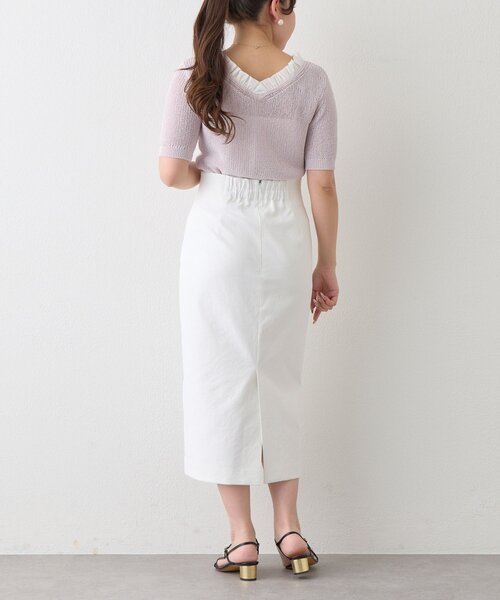 La boutique BonBon（ラブティックボンボン）の「【大人っぽ映え】ペーパーヤーンフリルVネックニット（ニット/セーター・レディース・グレイッシュベージュ/バイオレット/ライトベージュ・FREE）」の11枚目の写真