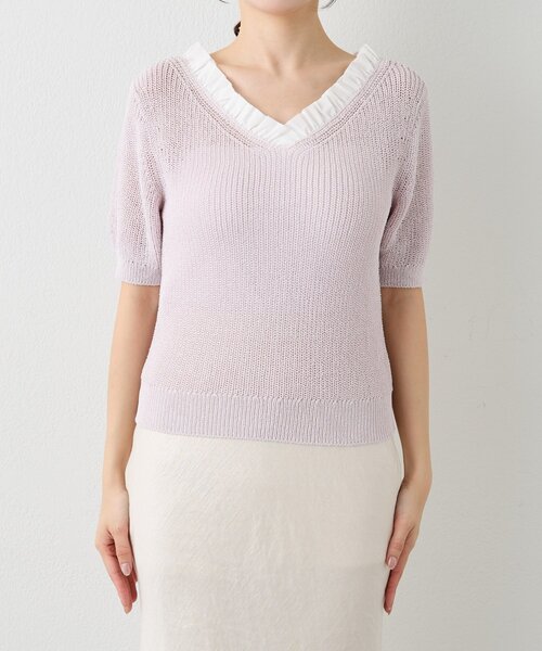 La boutique BonBon（ラブティックボンボン）の「【大人っぽ映え】ペーパーヤーンフリルVネックニット（ニット/セーター・レディース・グレイッシュベージュ/バイオレット/ライトベージュ・FREE）」の12枚目の写真