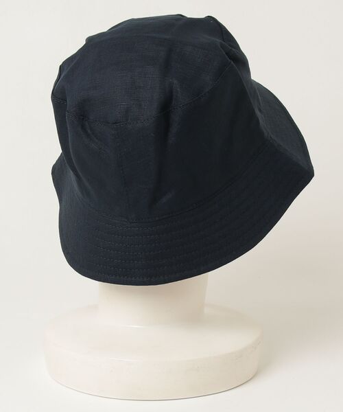 SHIPS（シップス）の「GRILLO:LINEN BUCKET HAT（キャップ・メンズ・ダークグレー/ベージュ/ネイビー・ONE SIZE）」の4枚目の写真