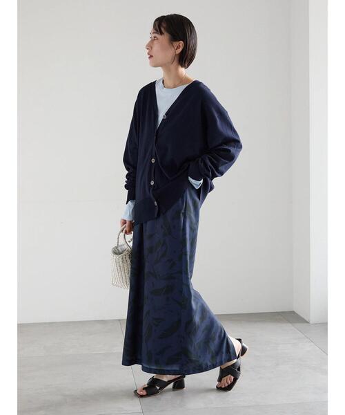 Te chichi（テチチ）の「ペイントパターンナロースカート《2026 spring catalog item》（スカート・レディース・ネイビー/オフホワイト・F）」の8枚目の写真