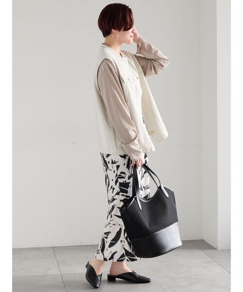 Te chichi（テチチ）の「ペイントパターンナロースカート《2026 spring catalog item》（スカート・レディース・ネイビー/オフホワイト・F）」の6枚目の写真