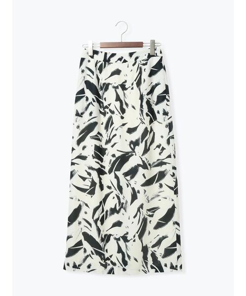 Te chichi（テチチ）の「ペイントパターンナロースカート《2026 spring catalog item》（スカート・レディース・ネイビー/オフホワイト・F）」の19枚目の写真