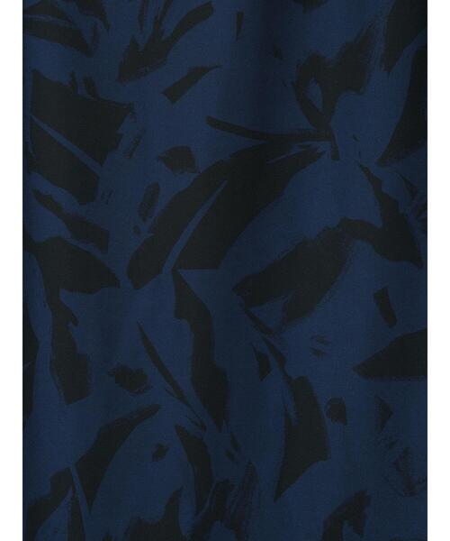 Te chichi（テチチ）の「ペイントパターンナロースカート《2026 spring catalog item》（スカート・レディース・ネイビー/オフホワイト・F）」の4枚目の写真