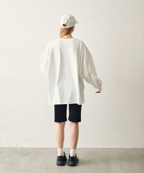 uchi.(ウチ)の「グラフィックパフスリーブビッグTシャツ(Tシャツ/カットソー・レディース・ホワイト・FREE)」の6枚目の写真