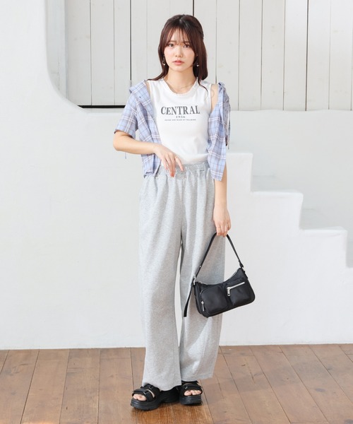 Honeys(ハニーズ)の「フリル使いタンク(タンクトップ・レディース・イエロー/スミクロ/ホワイト/サックスブルー・L/M/S)」の5枚目の写真