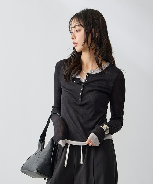 Anclear oui(アンクリアウィ)の「配色ヘンリーネックプルオーバー(Tシャツ/カットソー・レディース・PINK/Moca/Black/Beige・F)」の7枚目の写真