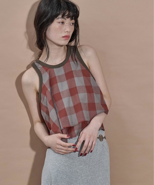 THE YOn(ザヨン)の「バイカラーパイピングカットオフフリルアメスリブラウス(シャツ/ブラウス・レディース・レンガ/ナチュラル/ブラック・FREE)」の20枚目の写真