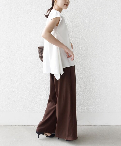 SHIPS(シップス)の「〈UVカット/吸水速乾/接触冷感/防シワ〉ハンカチーフ ヘムライン バック フレア ブラウス(シャツ/ブラウス・レディース・ネイビー/ピンク/オフホワイト・ONE SIZE)」の7枚目の写真
