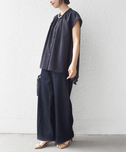 SHIPS(シップス)の「〈UVカット/吸水速乾/接触冷感/防シワ〉ハンカチーフ ヘムライン バック フレア ブラウス(シャツ/ブラウス・レディース・ネイビー/ピンク/オフホワイト・ONE SIZE)」の21枚目の写真