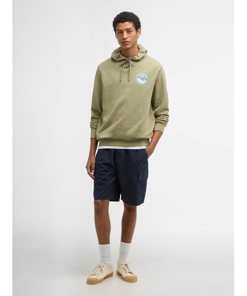Barbour(バブアー)の「Fieldsバックプリントフードパーカー(パーカー・メンズ・オリーブ・LARGE/MEDIUM/SMALL)」の2枚目の写真