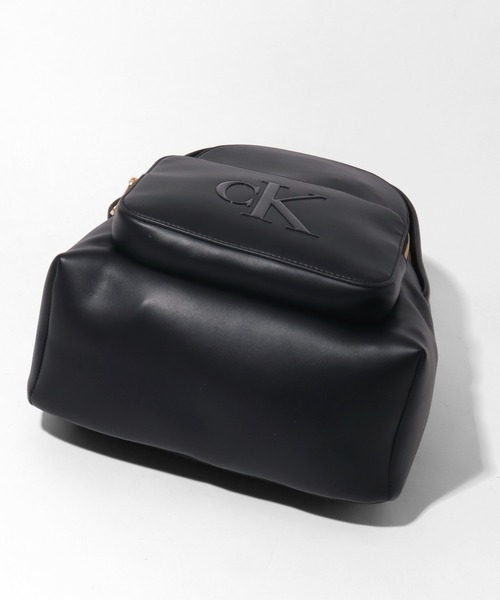 Calvin Klein(カルバン・クライン)の「【Calvin Klein/カルバンクライン】サンディ スリム バックパック40(バックパック/リュック・レディース・ブラック・FREE)」の9枚目の写真