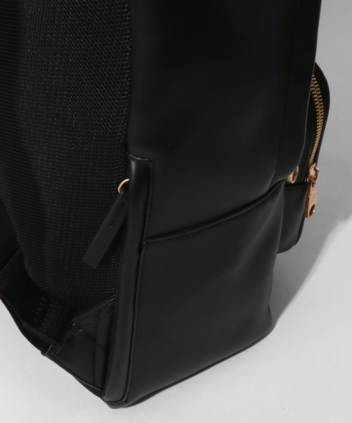 Calvin Klein(カルバン・クライン)の「【Calvin Klein/カルバンクライン】サンディ スリム バックパック40(バックパック/リュック・レディース・ブラック・FREE)」の2枚目の写真