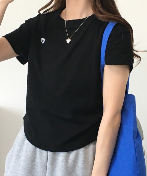 RME.(アールエムイー)の「ワンポイントハート刺繍半袖Tシャツ(Tシャツ/カットソー・レディース・ブラック/ホワイト/グレー・L/M/S)」の15枚目の写真