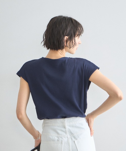 &. NOSTALGIA（アンドドットノスタルジア）の「フレンチスリーブリブTシャツ（Tシャツ/カットソー・レディース・ネイビー/ベージュ/オフホワイト/ブラック/チャコールグレー・FREE）」の22枚目の写真