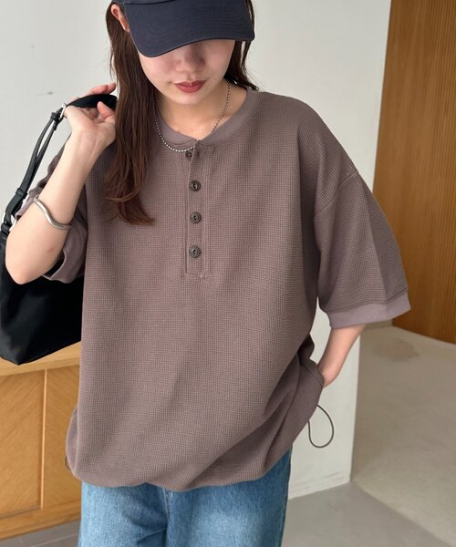 DISCOAT(ディスコート)の「【Enlude】ワッフルヘンリードロストTシャツ《ユニセックス》(Tシャツ/カットソー・レディース・ブルー/チャコールグレー/モカ・FREE)」の2枚目の写真