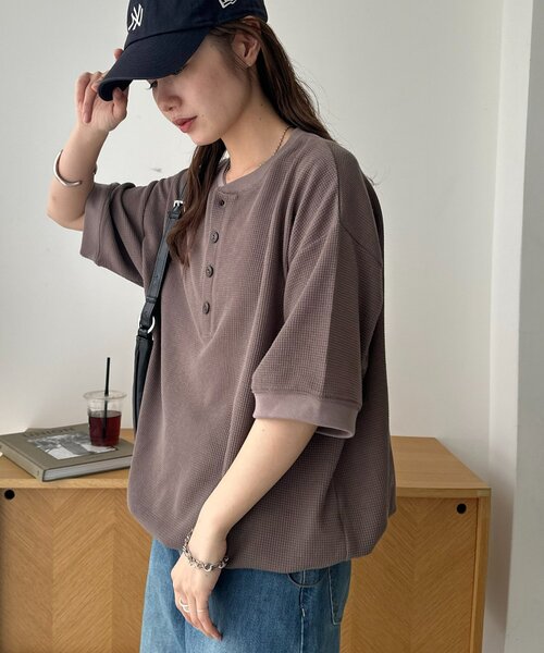 DISCOAT(ディスコート)の「【Enlude】ワッフルヘンリードロストTシャツ《ユニセックス》(Tシャツ/カットソー・レディース・ブルー/チャコールグレー/モカ・FREE)」の16枚目の写真