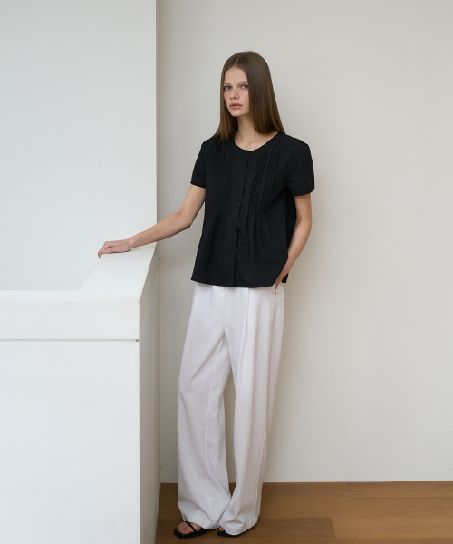 DEHEVE（デヘヴェ）の「Lace Trim Pintuck Blouse [Black]（シャツ/ブラウス・レディース・ブラック・OS）」の8枚目の写真