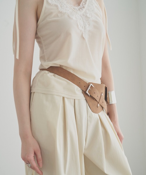 SOEMIN（ソミン）の「Boho utility belt／ボヘミアンユーティリティベルト（ベルト・レディース・キャメル・FREE）」の4枚目の写真