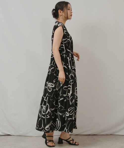 palm RICHE(ポームリシュ)の「柄ティアードOP(ワンピース・レディース・ブラック/アイボリー・M)」の22枚目の写真