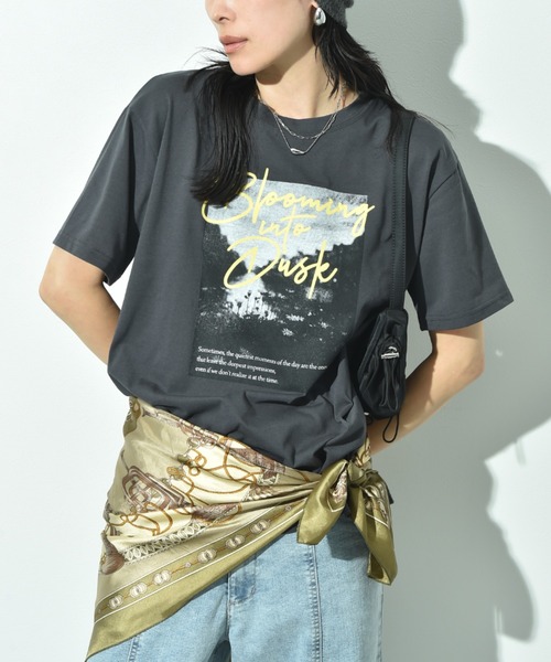 INTERPLANET(インタープラネット)の「フォトプリントカラーロゴT(Tシャツ/カットソー・レディース・チャコールグレー/オフホワイト・FREE)」の22枚目の写真
