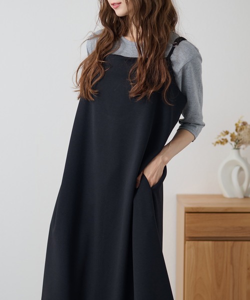 DAYRA(デイラ)の「ダブル ストラップ バックスリット キャミソール ワンピース(ワンピース・レディース・ブラック/ダークグレー/ネイビー・FREE)」の5枚目の写真