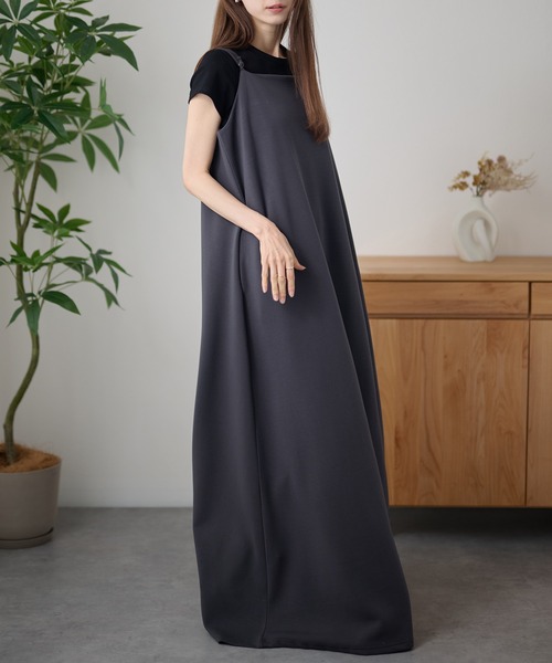 DAYRA(デイラ)の「ダブル ストラップ バックスリット キャミソール ワンピース(ワンピース・レディース・ブラック/ダークグレー/ネイビー・FREE)」の12枚目の写真