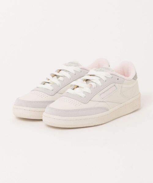 Reebok(リーボック)の「Reebok リーボック CLUB C 85 レディーススニーカー(クラブシー85) 146272(スニーカー・レディース・アイボリー・23.0cm/25.0cm/24.5cm/24.0cm/23.5cm)」の1枚目の写真