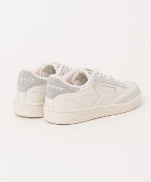 Reebok(リーボック)の「Reebok リーボック CLUB C 85 レディーススニーカー(クラブシー85) 146272(スニーカー・レディース・アイボリー・23.0cm/25.0cm/24.5cm/24.0cm/23.5cm)」の2枚目の写真