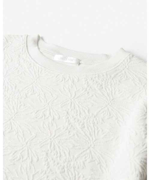 DoCLASSE（ ドゥクラッセ）の「フラワージャカード・クルーネックトップス（Tシャツ/カットソー・レディース・ダークネイビー/チャコール/オフホワイト・S/M/L/LL/3L）」の6枚目の写真