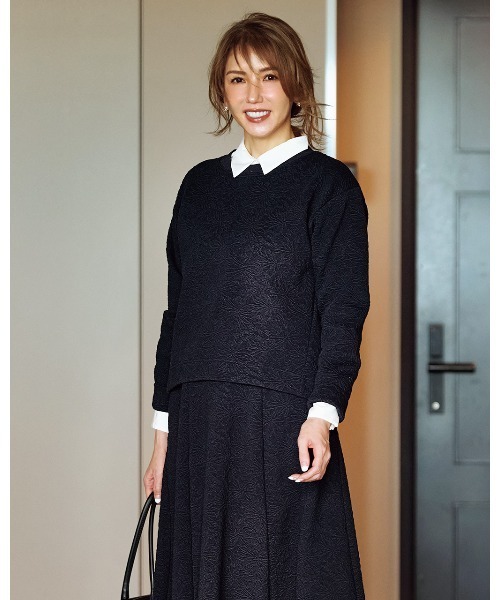 DoCLASSE（ ドゥクラッセ）の「フラワージャカード・クルーネックトップス（Tシャツ/カットソー・レディース・ダークネイビー/チャコール/オフホワイト・S/M/L/LL/3L）」の13枚目の写真
