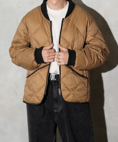 TOWNCRAFT(タウンクラフト)の「TOWNCRAFT / タウンクラフト 700FP Premium Quilted Light Down Jacket Water-Repellent キルティング ライト ダウンジャケット 撥水(ダウンジャケット/コート・メンズ・ブラック/ブラウン/オリーブ・MEDIUM/LARGE)」の8枚目の写真