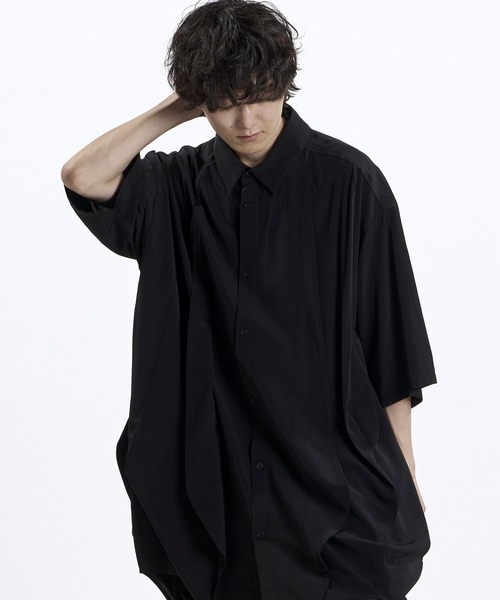 NO ID.(ノーアイディ)の「【NO ID.】3D Gather Half Sleeve Long Shirt / 3Dギャザー ハーフスリーブ ロング シャツ(シャツ/ブラウス・メンズ・ブラック/その他23/その他22・ONE SIZE)」の10枚目の写真