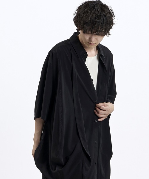 NO ID.(ノーアイディ)の「【NO ID.】3D Gather Half Sleeve Long Shirt / 3Dギャザー ハーフスリーブ ロング シャツ(シャツ/ブラウス・メンズ・ブラック/その他23/その他22・ONE SIZE)」の14枚目の写真