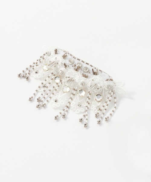 tanakadaisuke(タナカダイスケ)の「【tanakadaisuke/タナカダイスケ】Snow bijou barrette right(バレッタ/ヘアクリップ・レディース・ホワイト・FREE)」の3枚目の写真