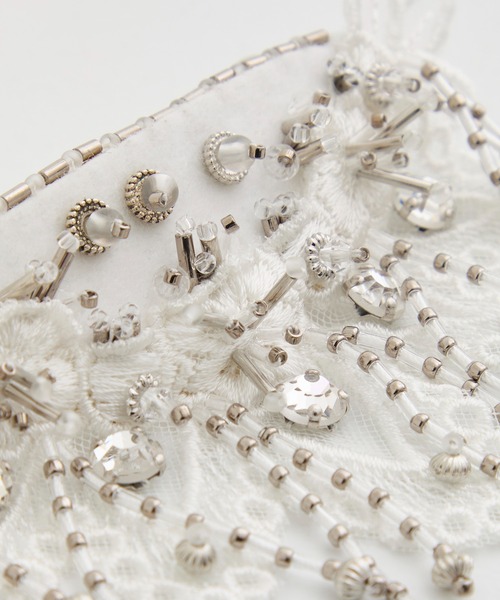 tanakadaisuke(タナカダイスケ)の「【tanakadaisuke/タナカダイスケ】Snow bijou barrette right(バレッタ/ヘアクリップ・レディース・ホワイト・FREE)」の10枚目の写真