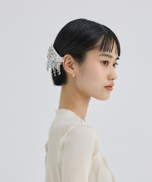 tanakadaisuke(タナカダイスケ)の「【tanakadaisuke/タナカダイスケ】Snow bijou barrette right(バレッタ/ヘアクリップ・レディース・ホワイト・FREE)」の11枚目の写真