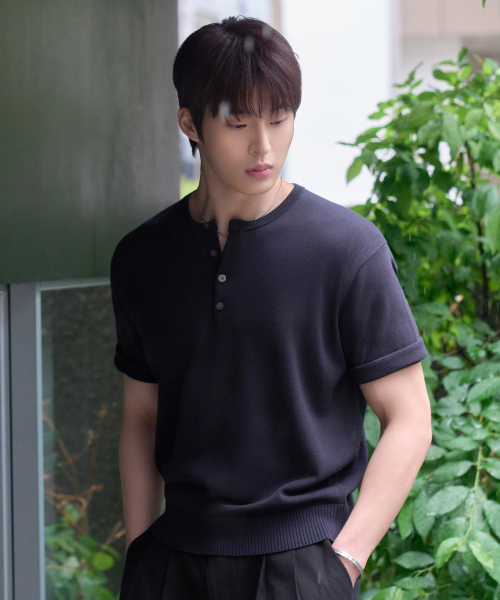 HYOJI（ヒョージ）の「26 SS ウォッシャブルリネンヘンリーネッククロップニット（6カラー）（ニット/セーター・メンズ・ブラック/ネイビー/グレー/レッド/クリーム/チャコール・M/L/XL/S）」の8枚目の写真
