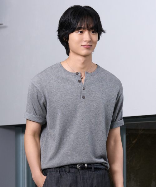 HYOJI（ヒョージ）の「26 SS ウォッシャブルリネンヘンリーネッククロップニット（6カラー）（ニット/セーター・メンズ・ブラック/ネイビー/グレー/レッド/クリーム/チャコール・M/L/XL/S）」の17枚目の写真