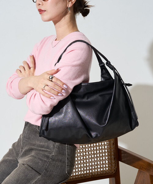 FREAK'S STORE(フリークスストア)の「限定展開 ベルト ファスナー ハンドバッグ(ハンドバッグ・レディース・ブラック/ブラウン/キャメル・ONE SIZE)」の14枚目の写真