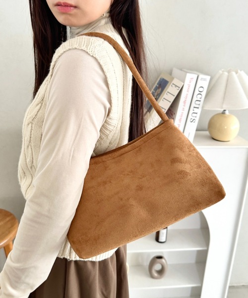 wears(ウェアーズ)の「スクエアショルダーバッグ(ショルダーバッグ・レディース・ホワイト系その他/イエロー/ブラウン/ブラック/ベージュ/ブラック系その他/グリーン・FREE)」の5枚目の写真