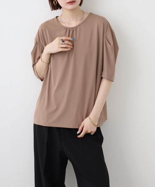LUCA（ルカ）の「ラウンドネックカットプルオーバー 半端袖（Tシャツ/カットソー・レディース・ベージュ/サックスブルー/アイボリー/ブラック・FREE）」の19枚目の写真