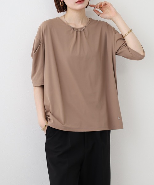 LUCA（ルカ）の「ラウンドネックカットプルオーバー 半端袖（Tシャツ/カットソー・レディース・ベージュ/サックスブルー/アイボリー/ブラック・FREE）」の21枚目の写真